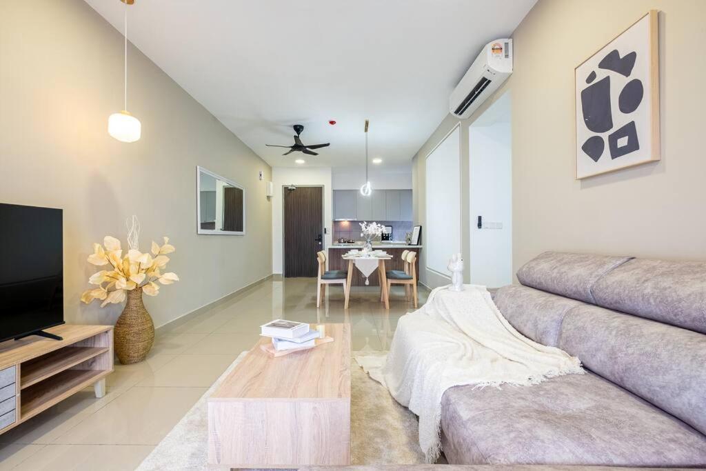 Sunlight 4br 9pax Mvertica Sunway Velocity Mall * Kuala Lumpur
