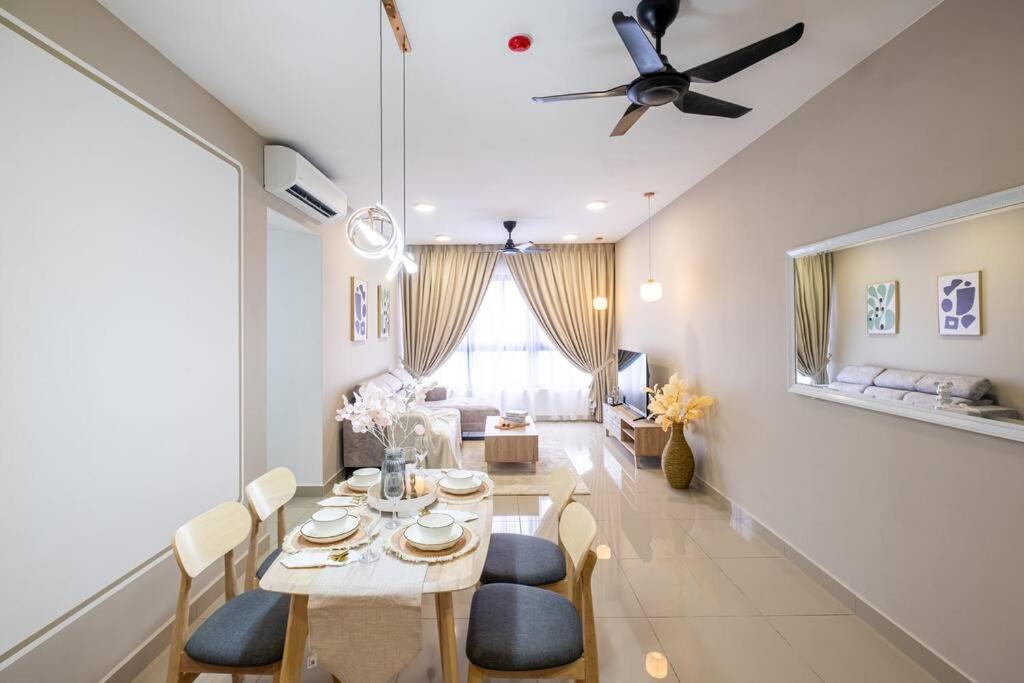 Sunlight 4br 9pax Mvertica Sunway Velocity Mall Pangsapuri Kuala Lumpur