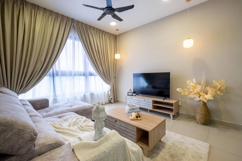 Sunlight 4br 9pax Mvertica Sunway Velocity Mall * Kuala Lumpur