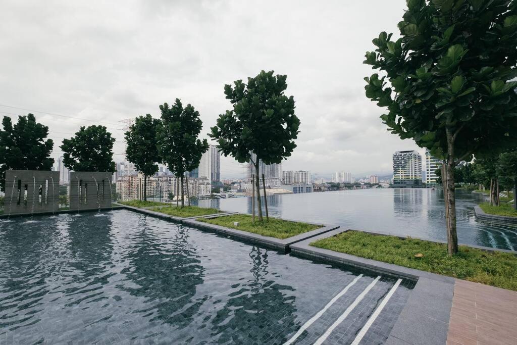 Sunlight 4br 9pax Mvertica Sunway Velocity Mall Pangsapuri *