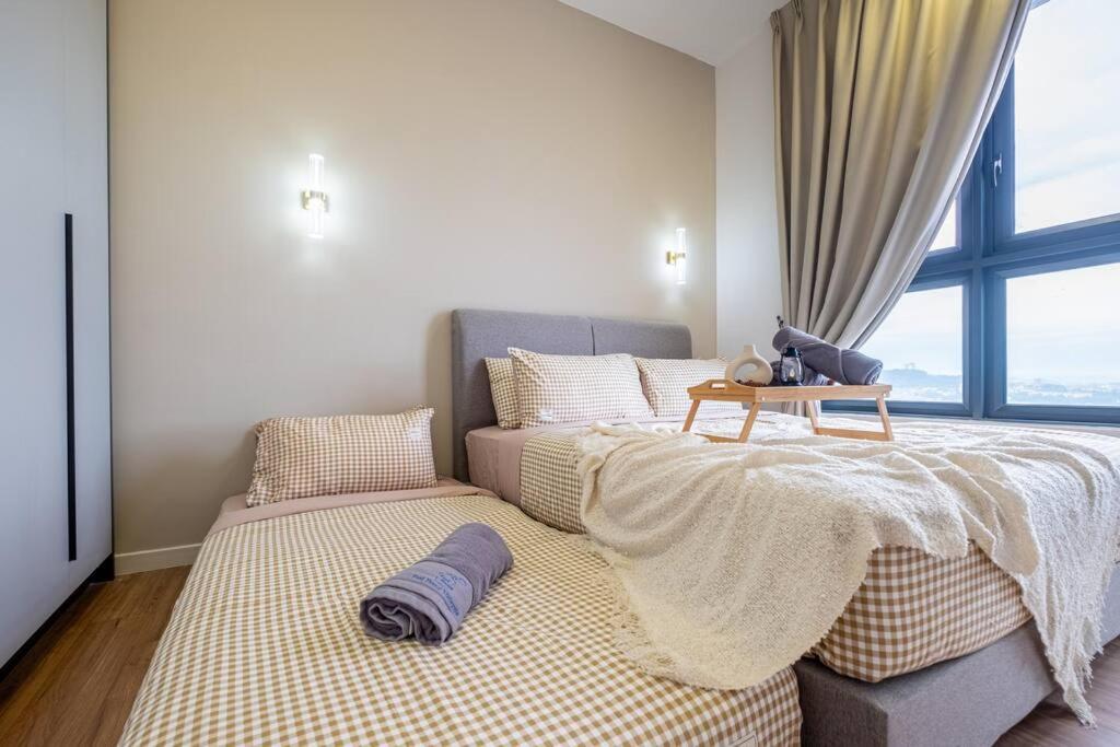 Sunlight 4br 9pax Mvertica Sunway Velocity Mall Kuala Lumpur