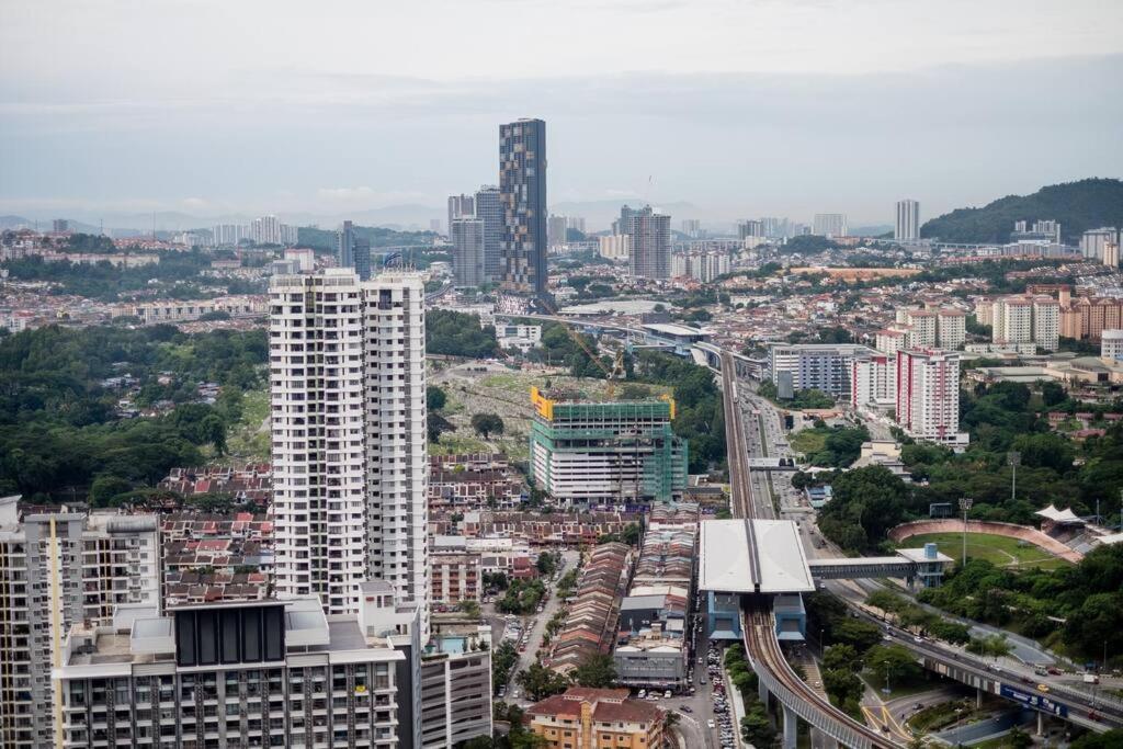 Pangsapuri Sunlight 4br 9pax Mvertica Sunway Velocity Mall